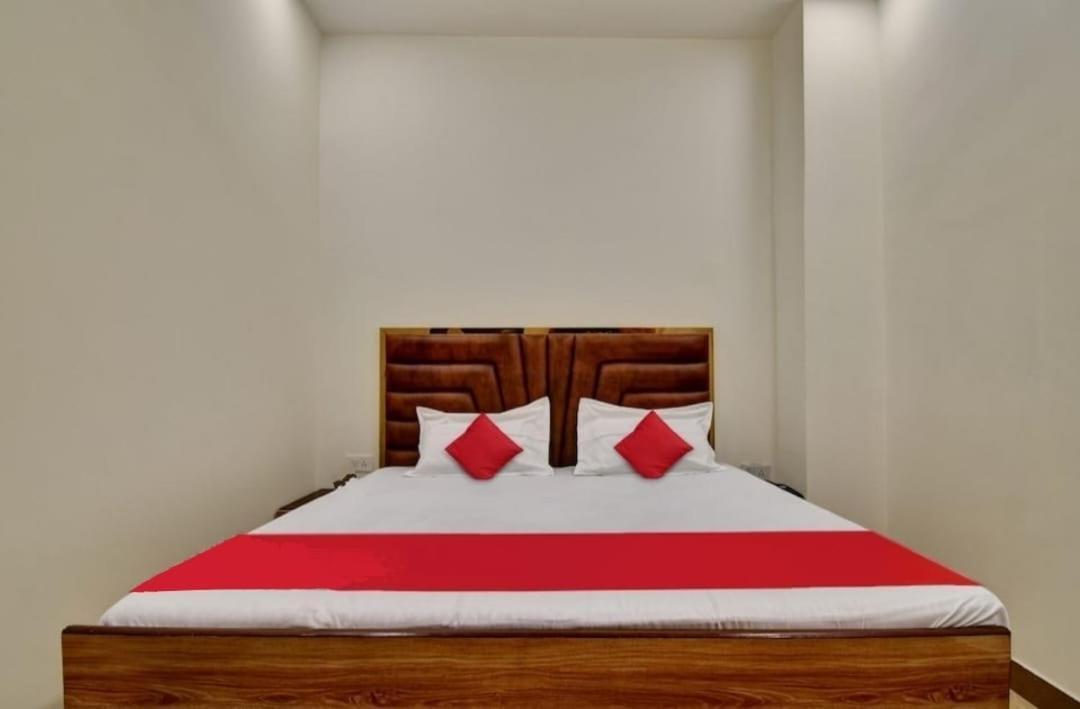 Hotel Sukoon - Ramesh Nagar New Delhi Bagian luar foto